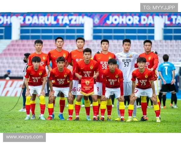 广州足球队的奋斗历程与大师赛的荣耀之路探秘